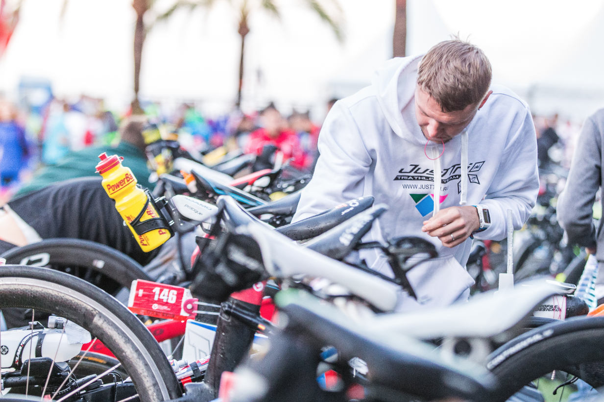 Checking zona transición Mallorca triatlón